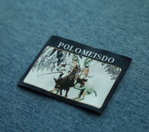 Fè kouti-sou etikèt Tissus Polo chemiz etikèt