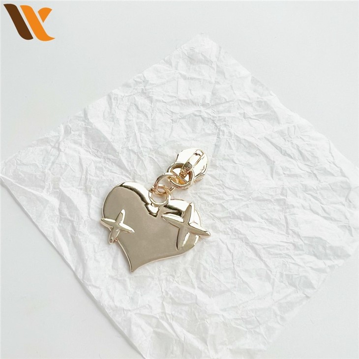Wholesale Exquisite Heart Shape Zipper Puller 3